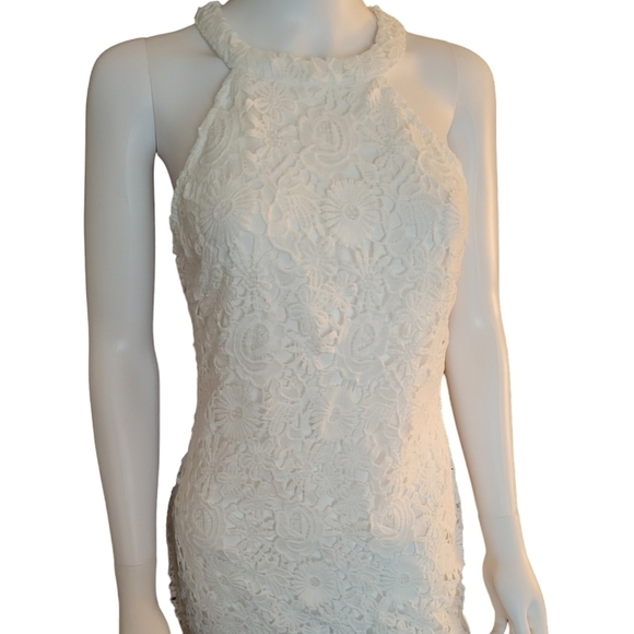Charlotte Russe Dresses & Skirts - Charlotte Russe White Floral Lace Dress Fully lined Size L